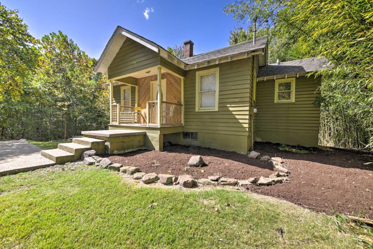 Pet-Friendly Cottage With Fire Pit - 3 Mi To Siu! Carbondale Exterior photo